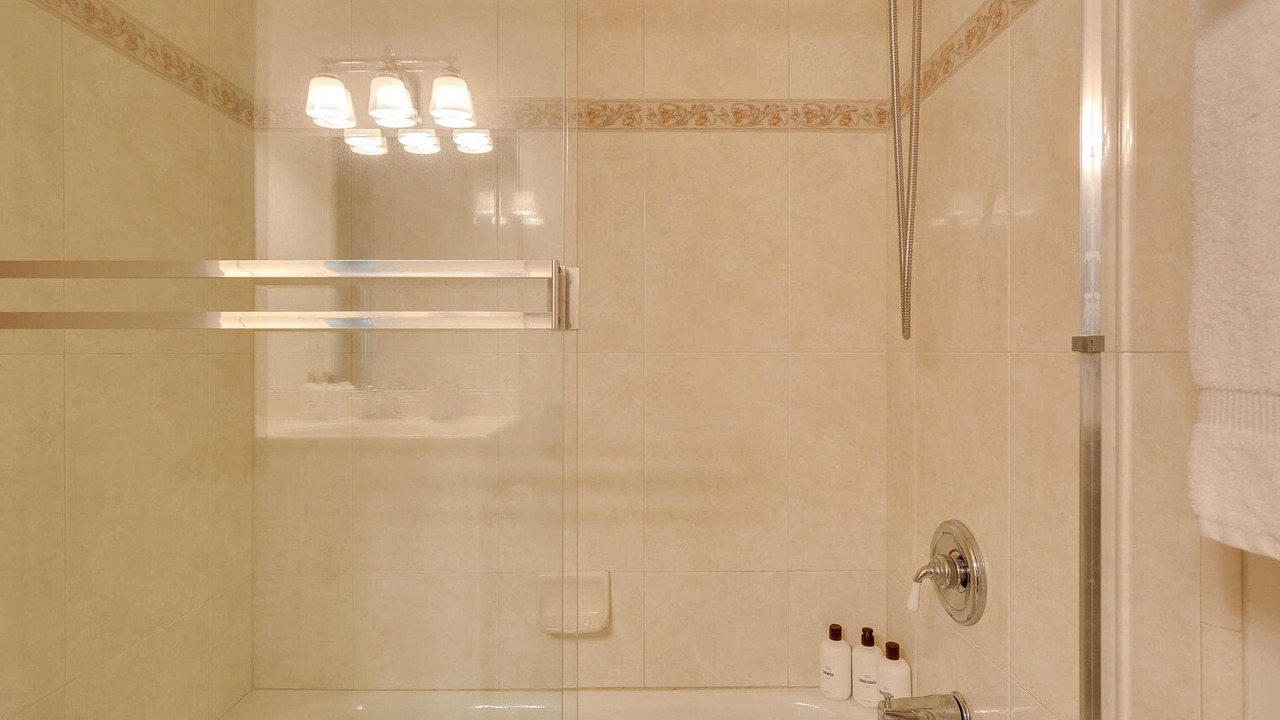 Photo of Bathroom in Berryessa