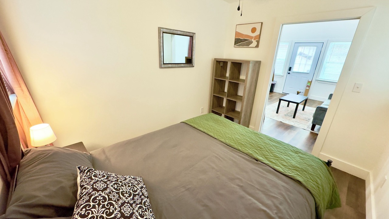 Photo of Bedroom in Albertville