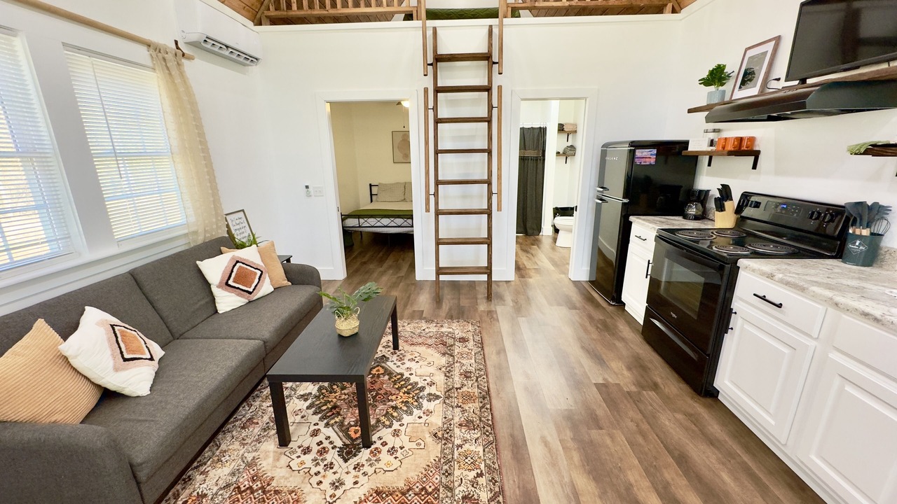 Photo of Livingroom in Albertville