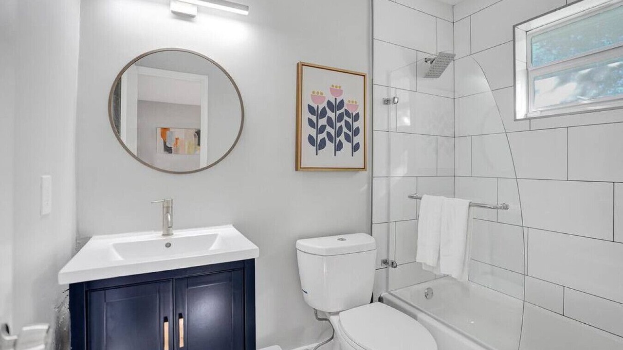 Photo of Bathroom in Poinciana Park
