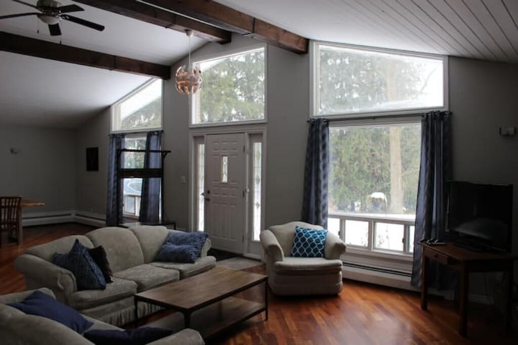Photo of Livingroom in Elora