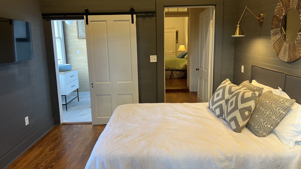 Photo of Bedroom in Vicksburg