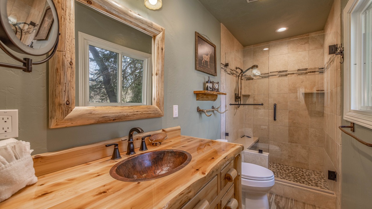 Photo of Bathroom in Moonridge