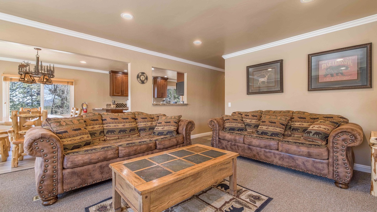 Photo of Livingroom in Moonridge