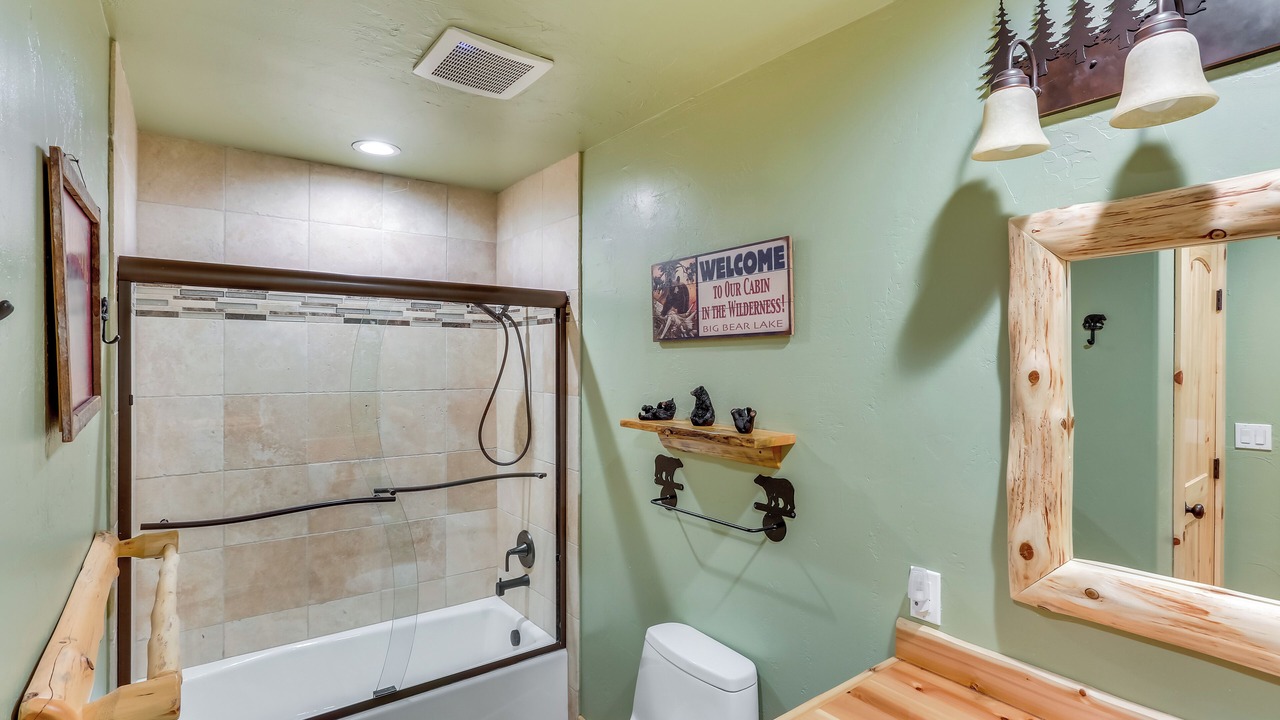 Photo of Bathroom in Moonridge