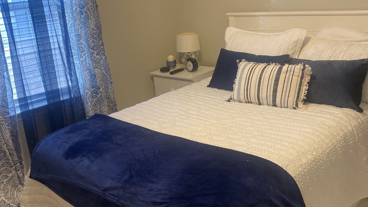 Photo of Bedroom in Green Pond