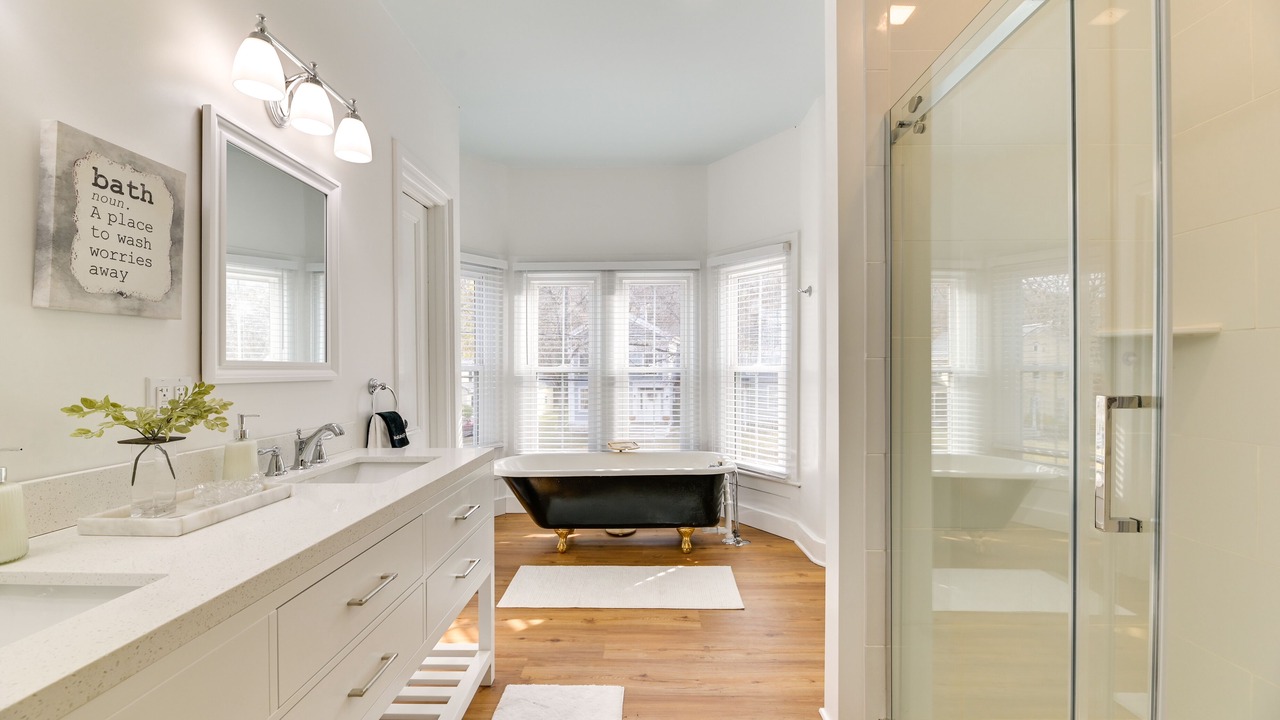 Photo of Bathroom in Naples