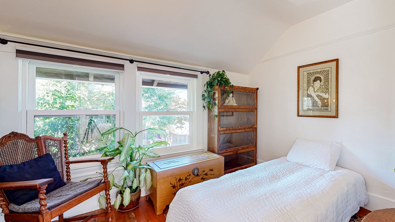 Photo of Bedroom in North Berkeley
