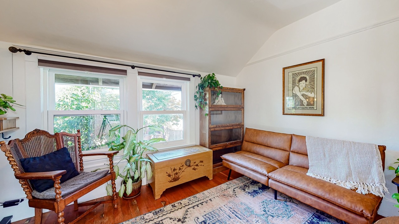 Photo of Livingroom in North Berkeley