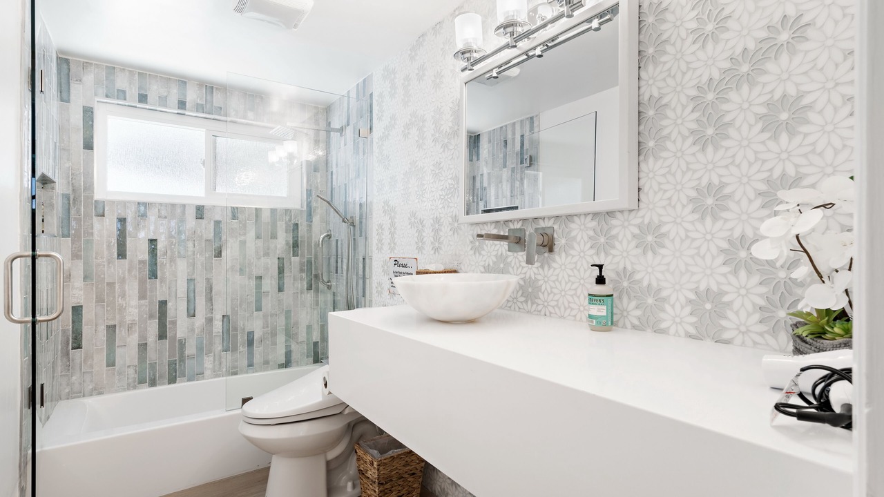 Photo of Bathroom in Los Angeles