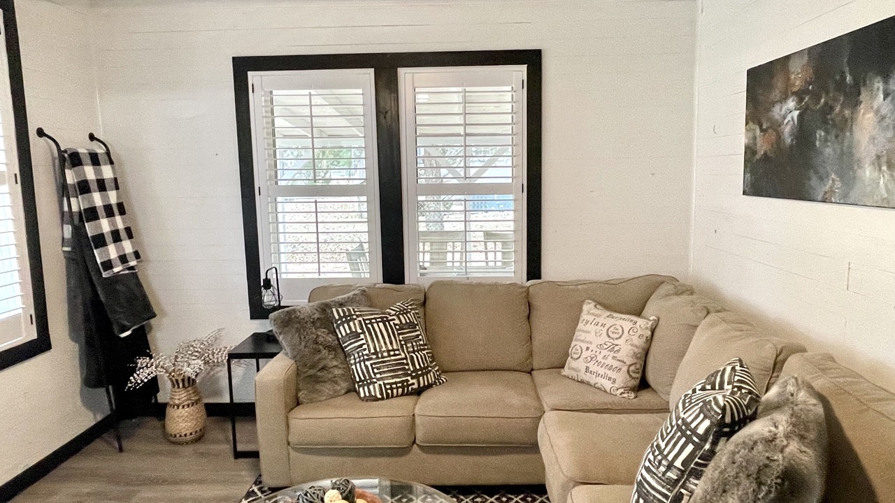 Photo of Livingroom in Calera