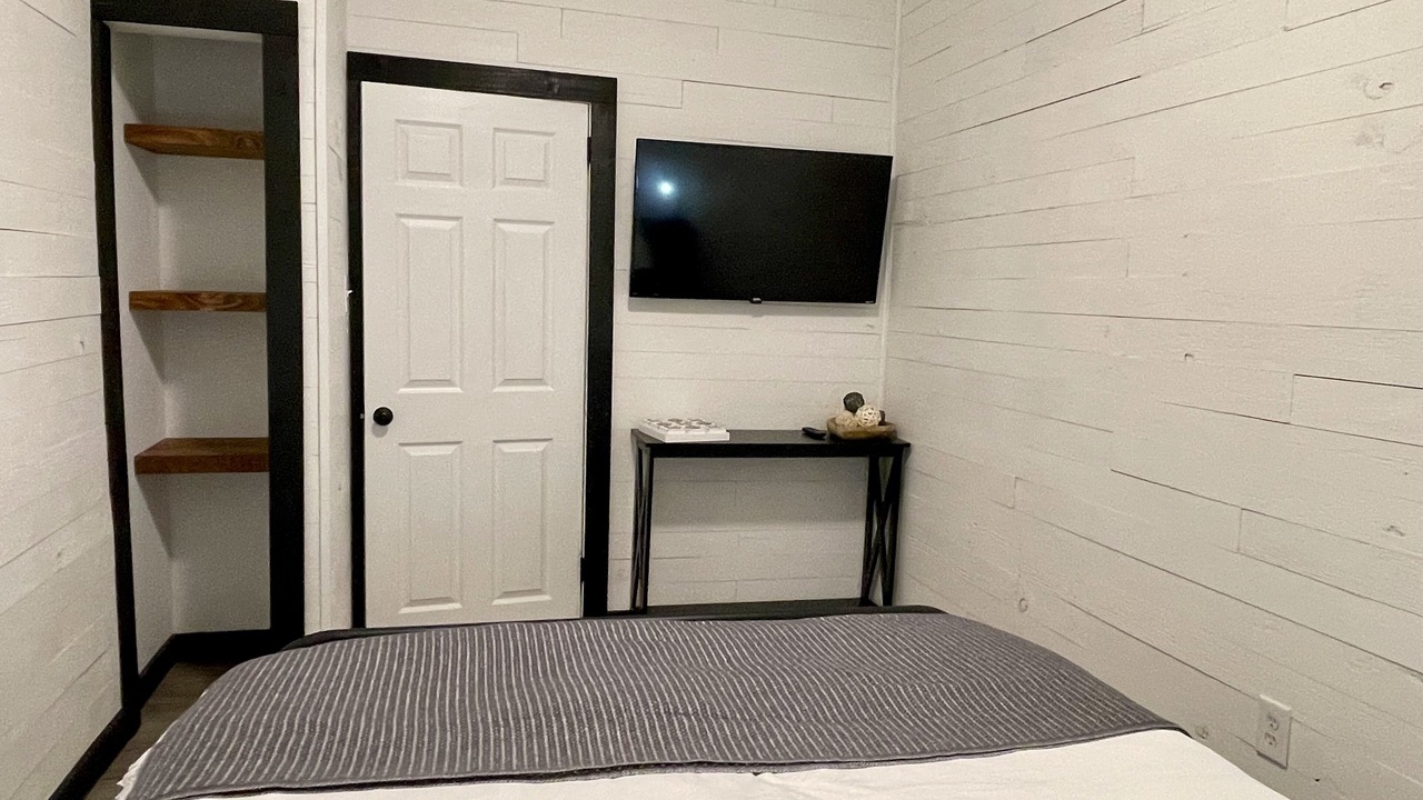 Photo of Bedroom in Calera