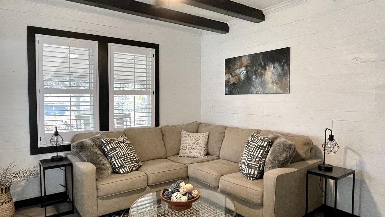 Photo of Livingroom in Calera
