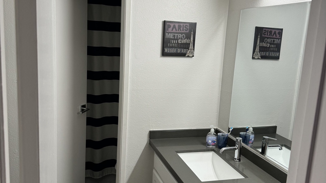 Photo of Bathroom in Rampart Village