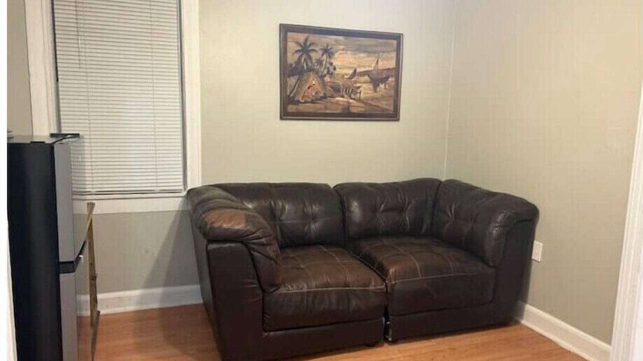Photo of Livingroom in Teaneck