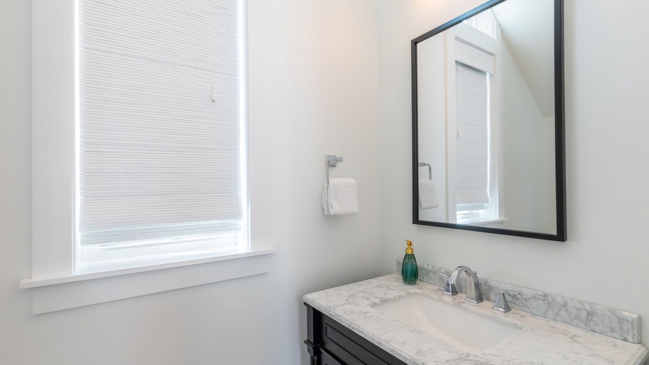 Photo of Bathroom in Orange Beach