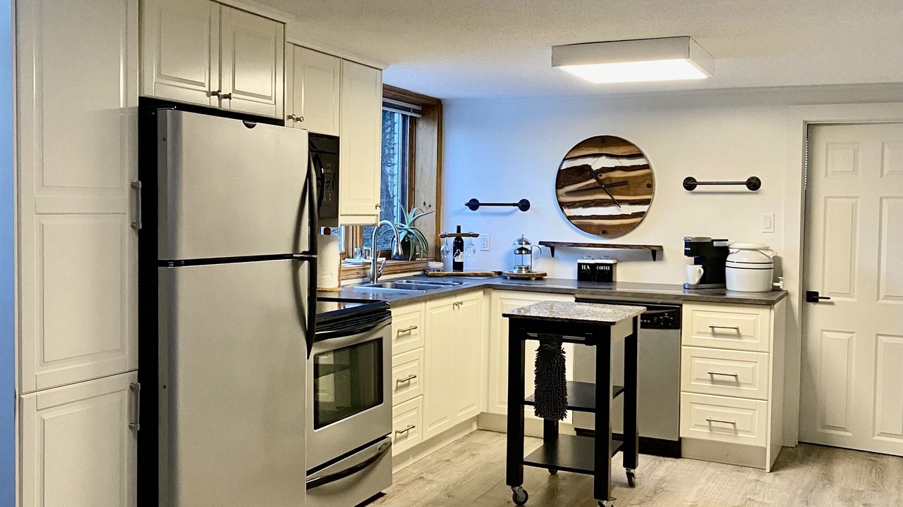 Photo of Kitchen in Mono