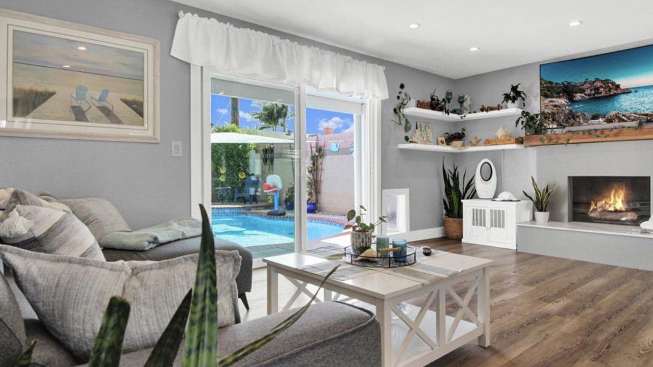 Photo of Livingroom in Huntington Beach