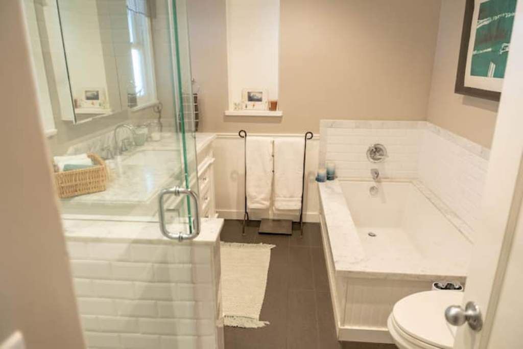 Photo of Bathroom in Van Nuys