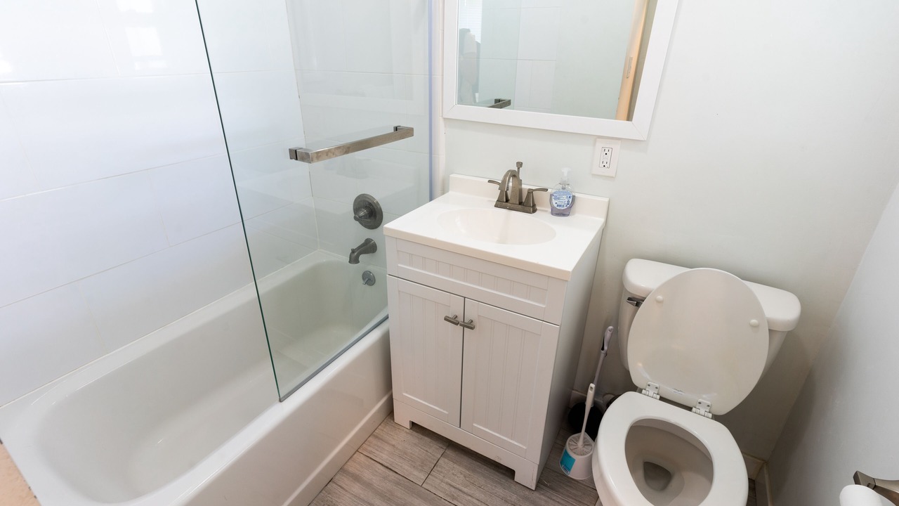 Photo of Bathroom in Melrose
