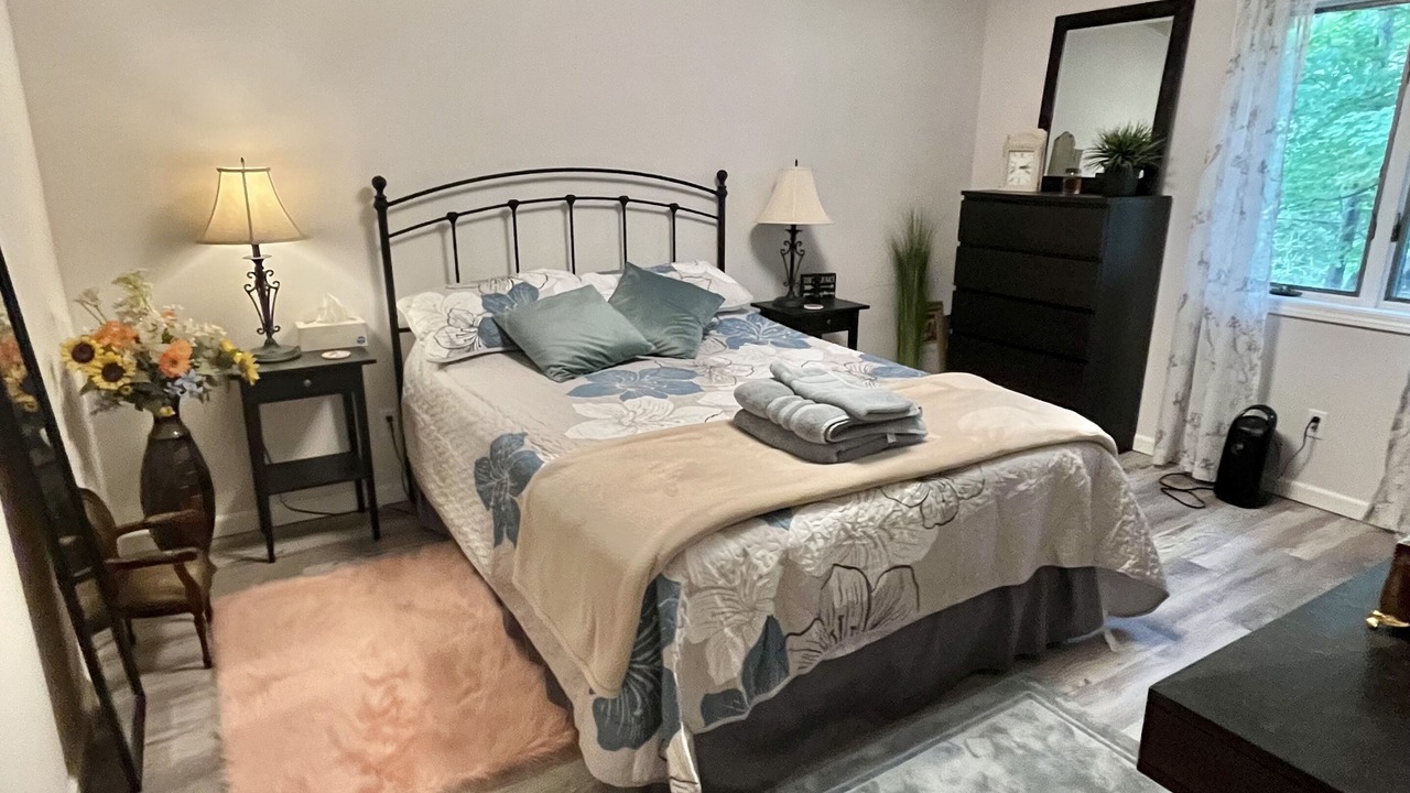 Photo of Bedroom in Youngstown