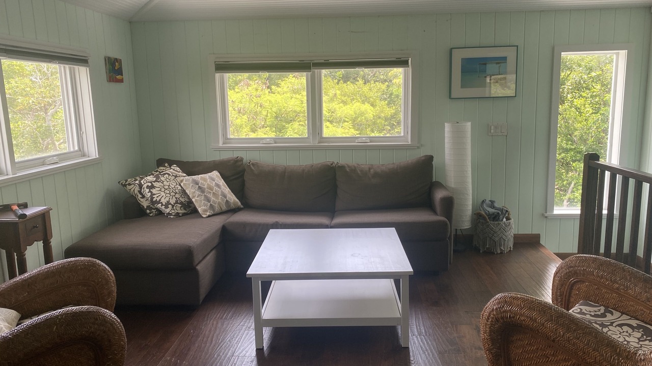 Photo of Livingroom in Green Turtle Cay