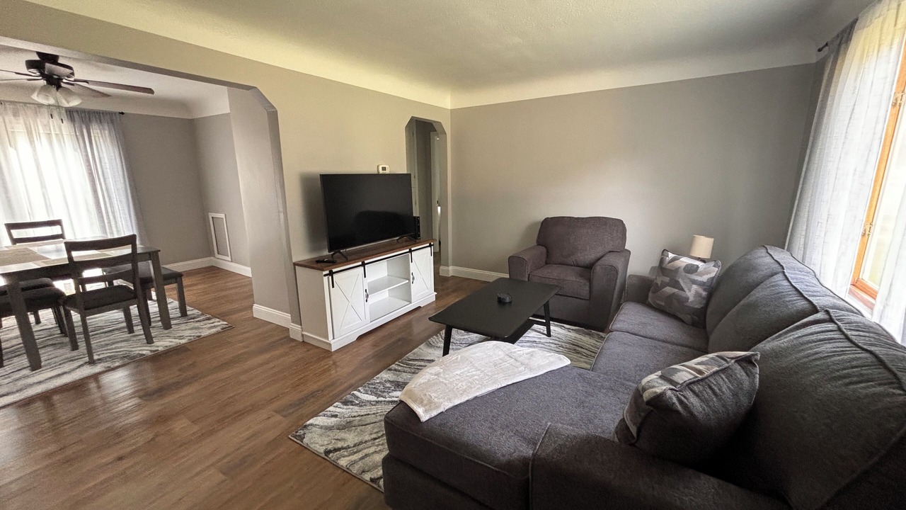 Photo of Livingroom in Mentor