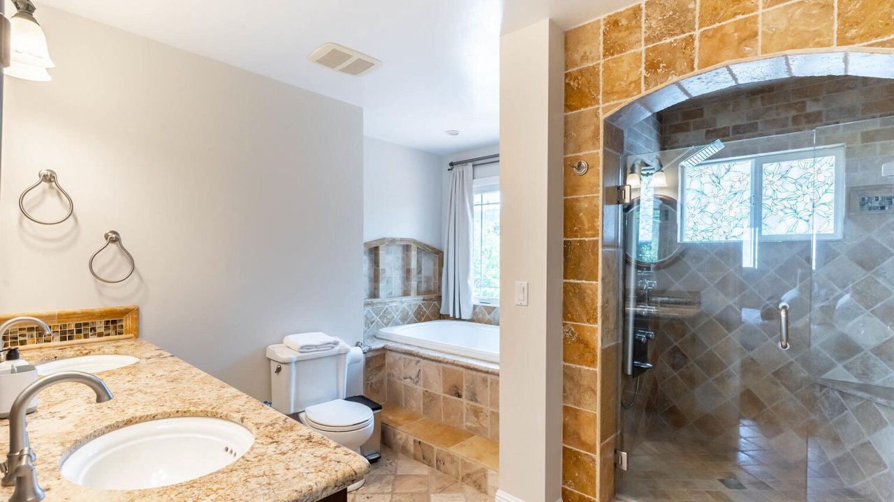 Photo of Bathroom in Cambrian