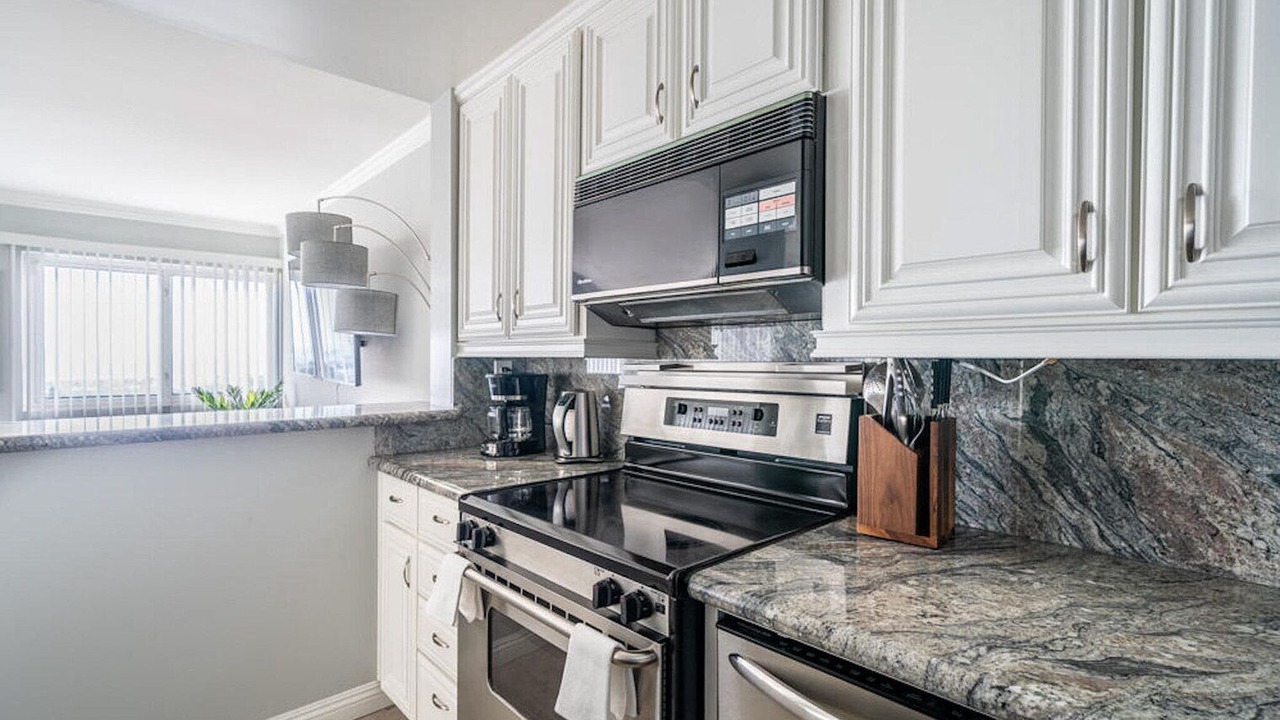 Photo of Kitchen in Alamitos Beach
