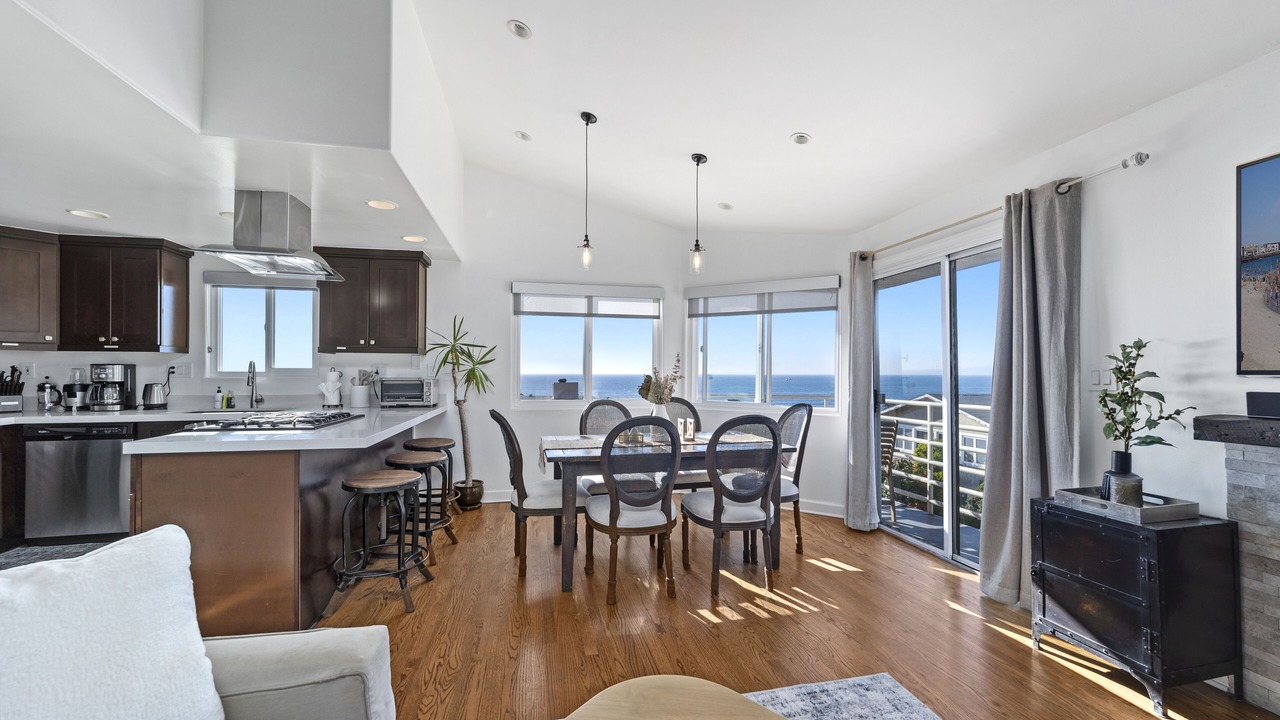 Photo of Livingroom in El Segundo