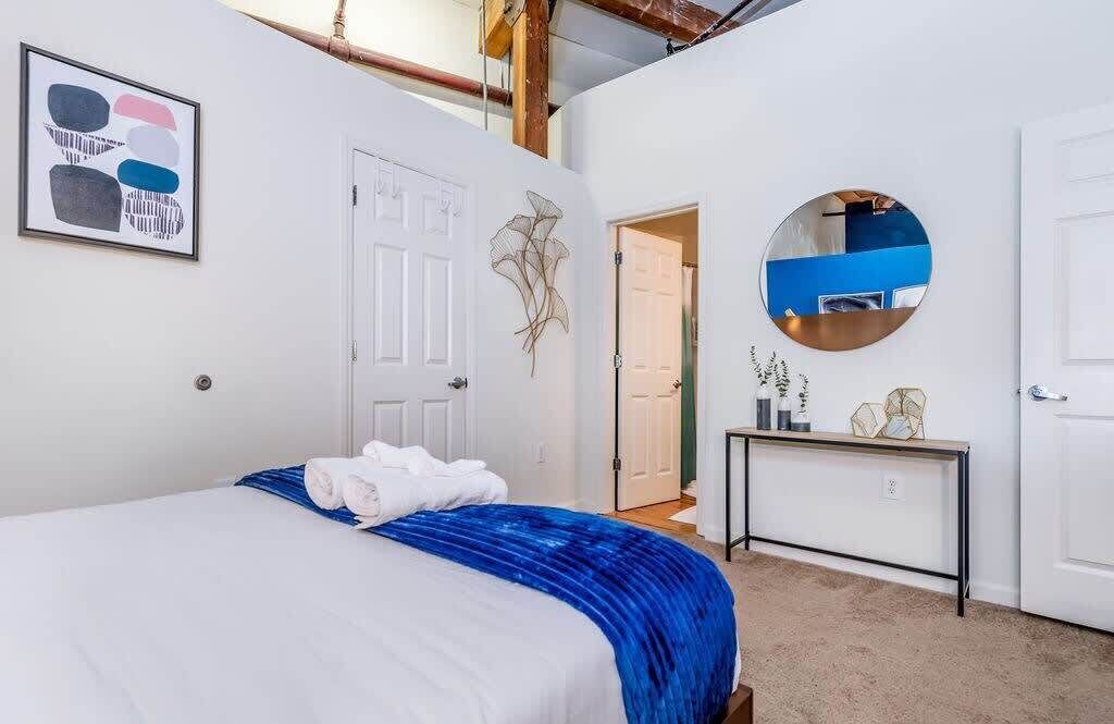 Photo of Bedroom in Downtown