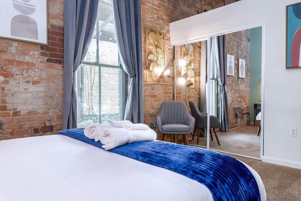 Photo of Bedroom in Downtown