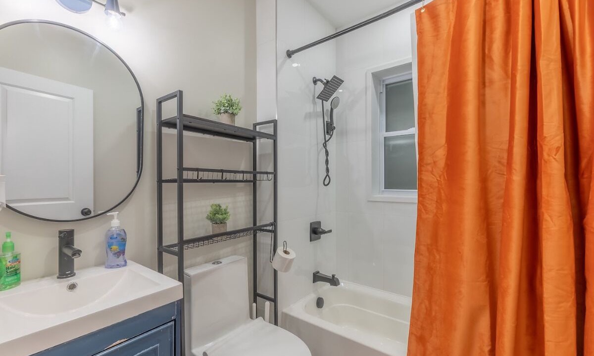 Photo of Bathroom in Ampere