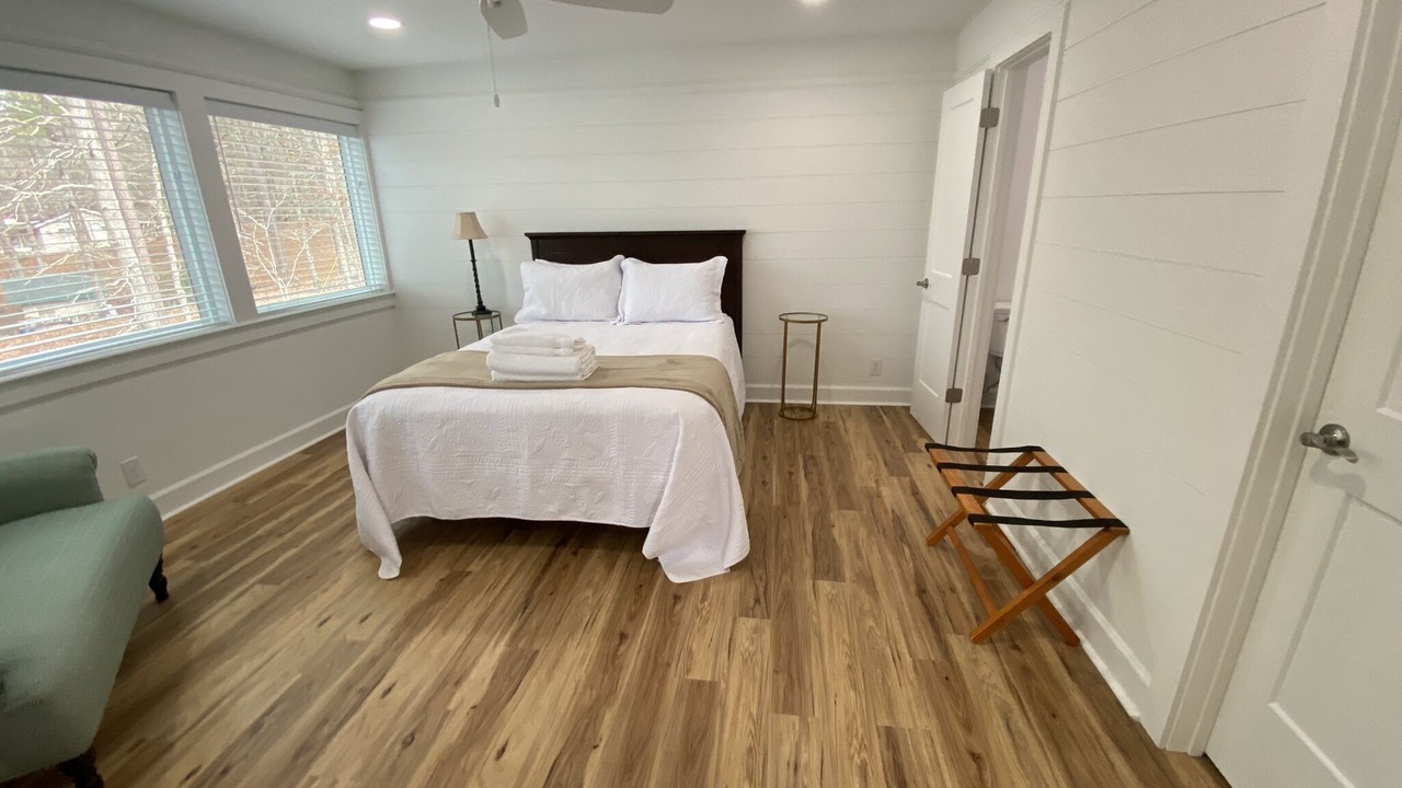 Photo of Bedroom in Titus