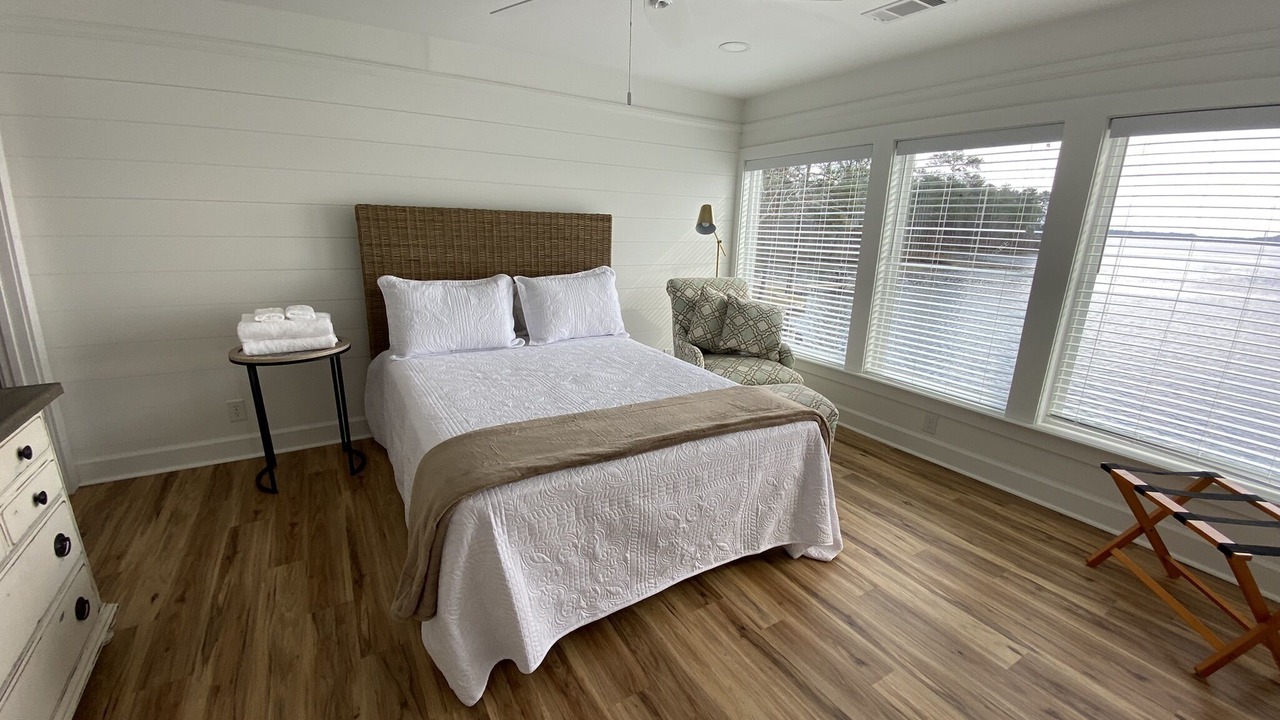 Photo of Bedroom in Titus