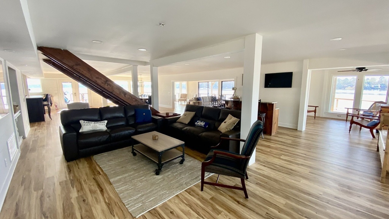 Photo of Livingroom in Titus