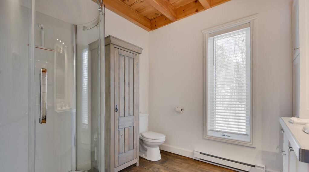 Photo of Bathroom in Baie-St-Paul