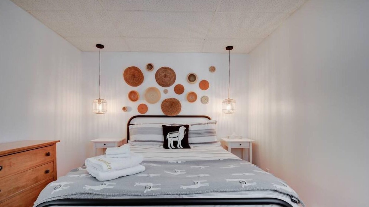 Photo of Bedroom in Baie-St-Paul