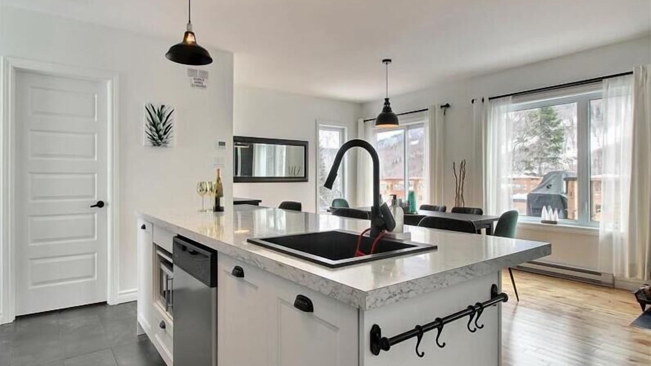 Photo of Kitchen in Notre-Dame-Auxiliatrice-de-Buckland