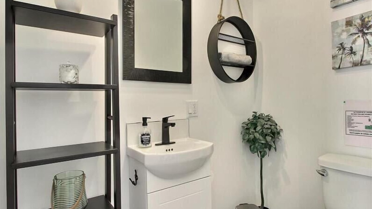 Photo of Bathroom in Notre-Dame-Auxiliatrice-de-Buckland