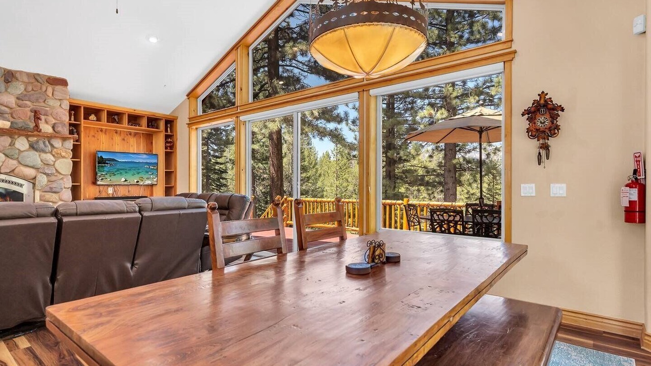 Photo of Bedroom in Country Club Estates