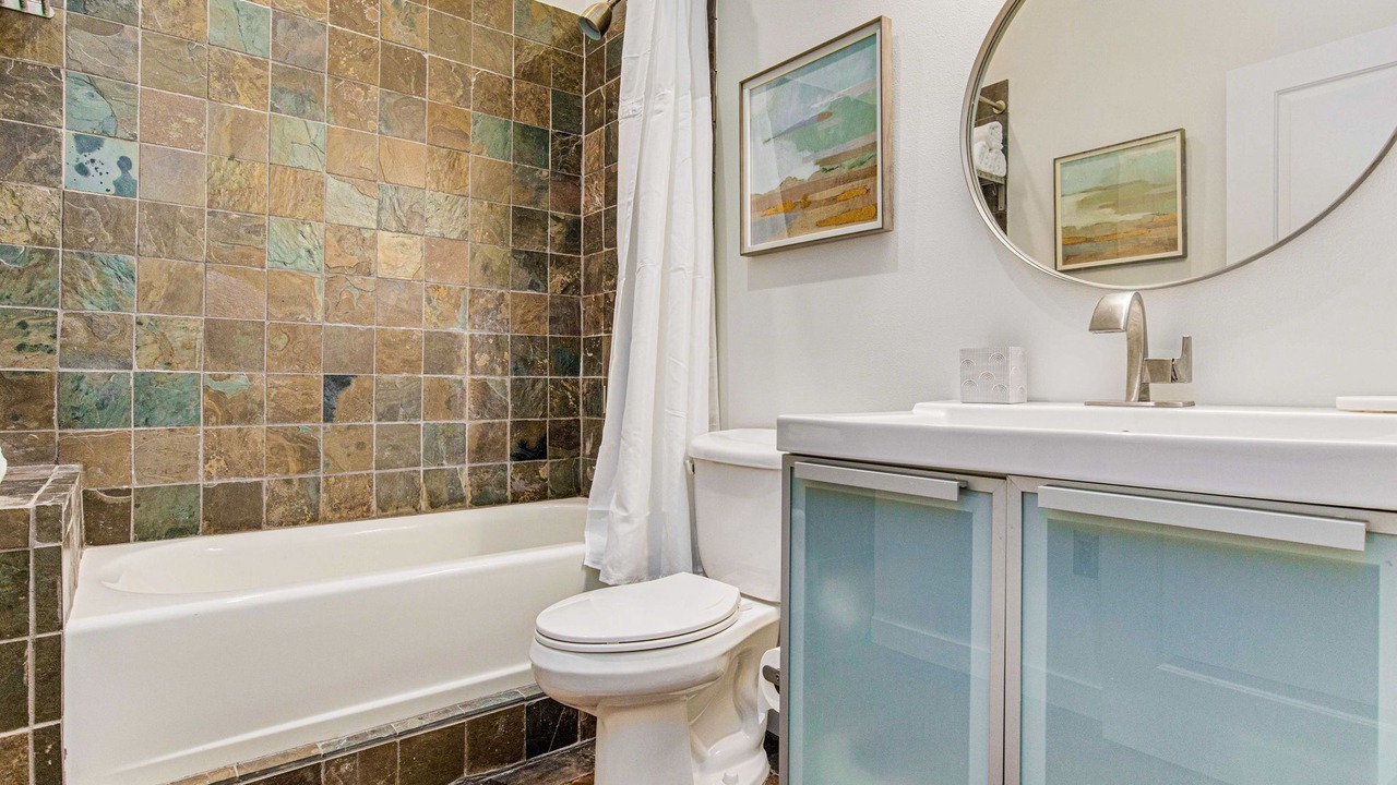 Photo of Bathroom in Southeast Pensacola