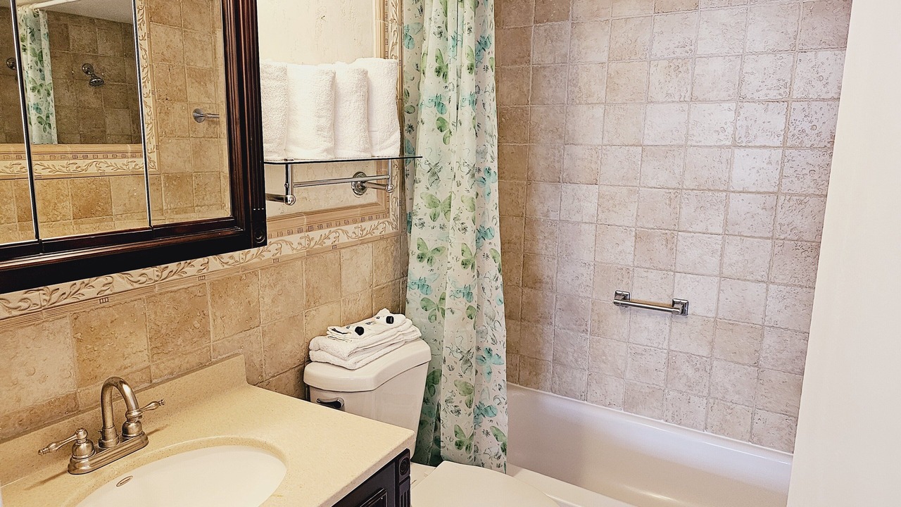 Photo of Bathroom in Galt Mile