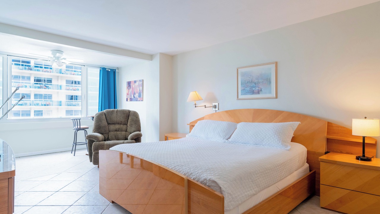Photo of Bedroom in Galt Mile