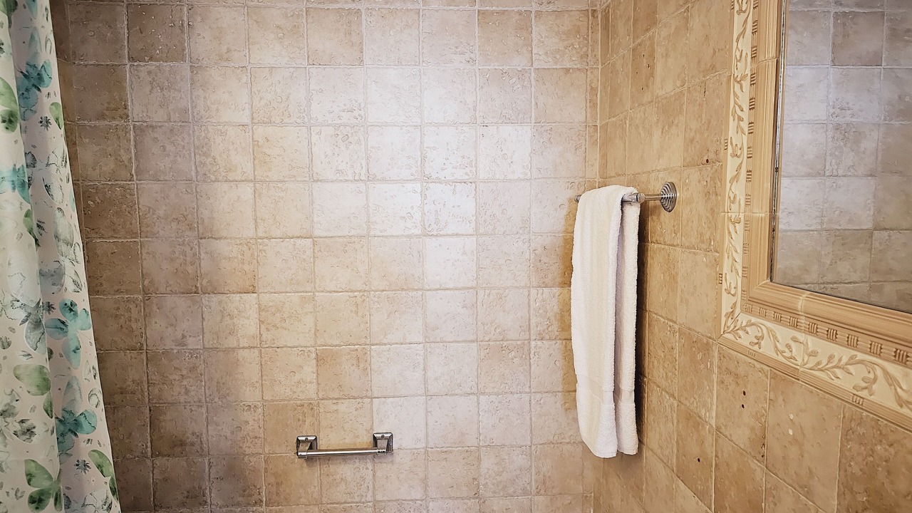 Photo of Bathroom in Galt Mile