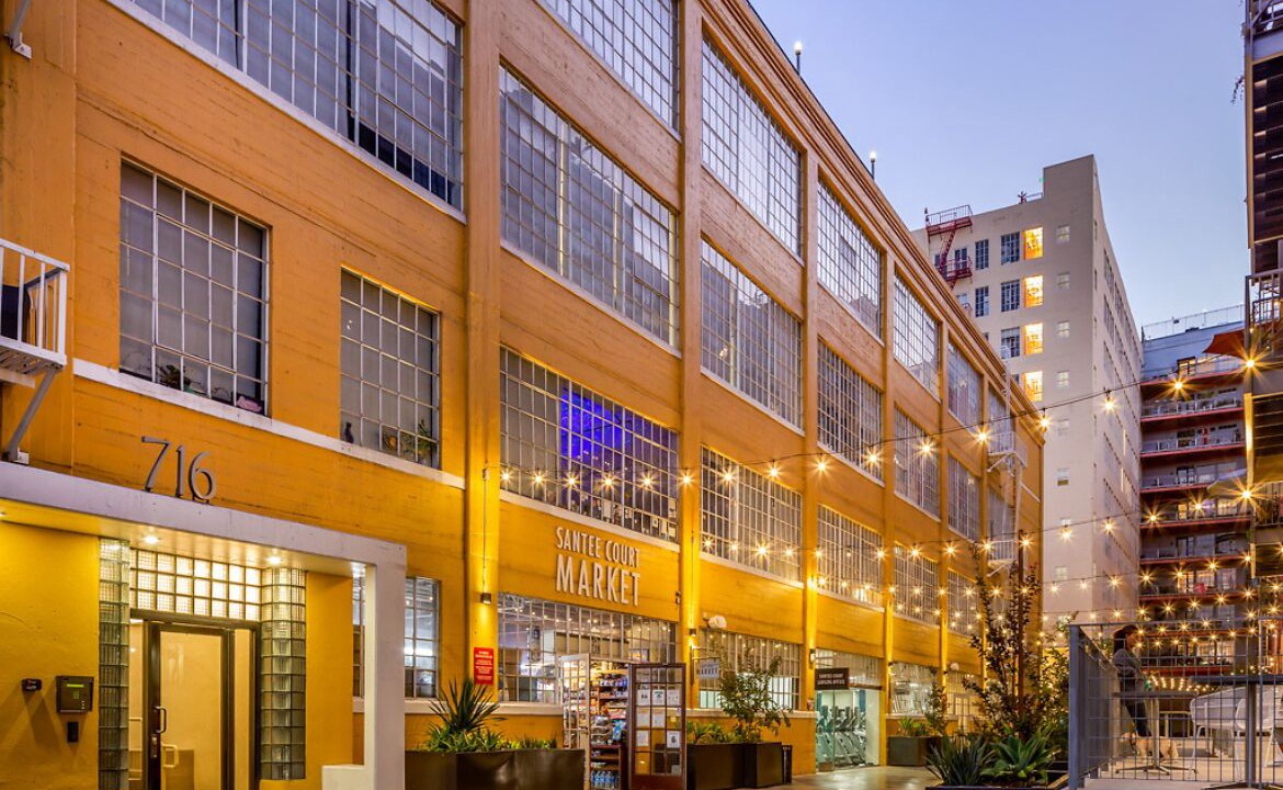 Photo of Outdoor in Downtown Los Angeles