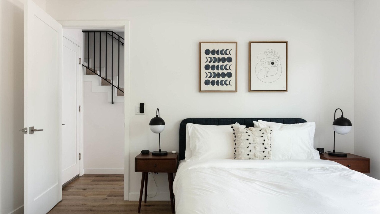 Photo of Bedroom in Valley Village
