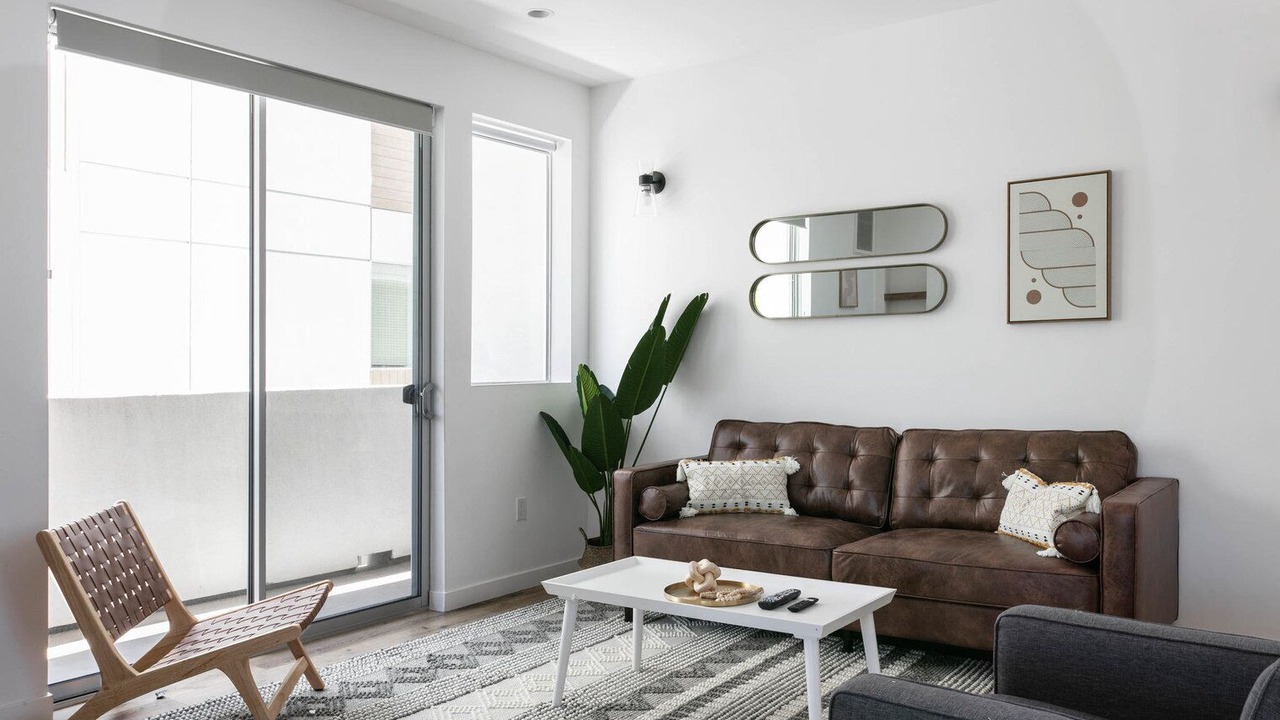 Photo of Livingroom in Valley Village