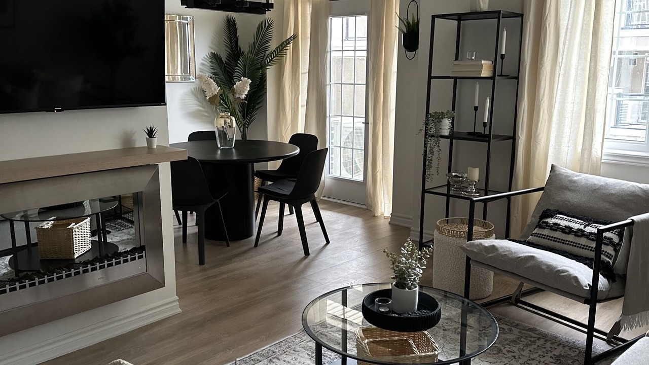 Photo of Livingroom in Ancaster