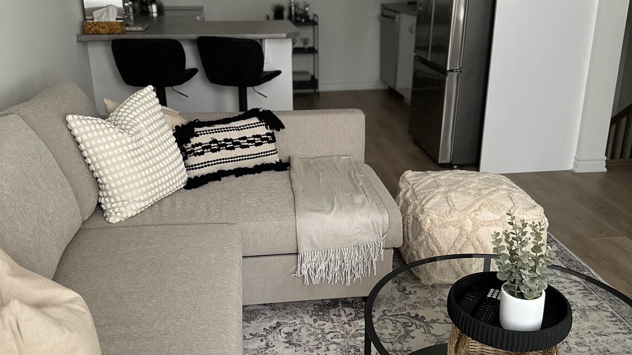 Photo of Livingroom in Ancaster